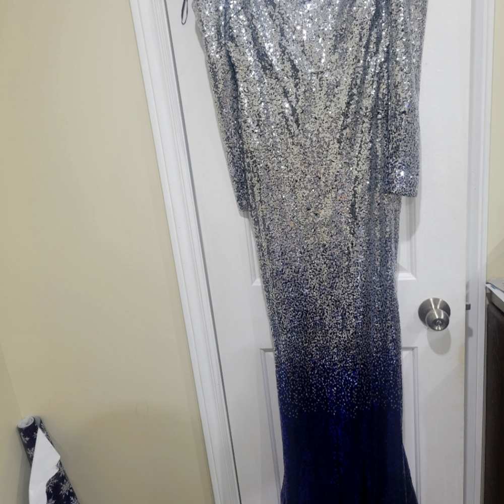 Brand new Sequins dress